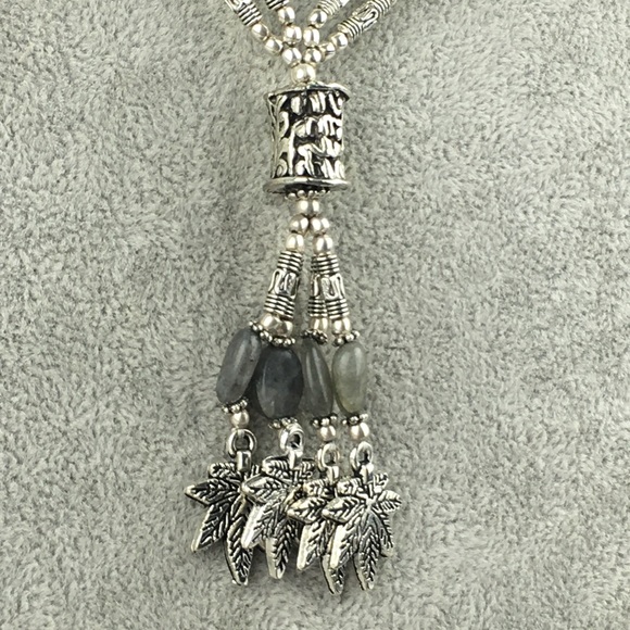 Labradorite & Quartz Cannabis Hemp Leaf Necklace - Picture 8 of 12